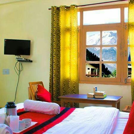 Hotel Apple Villa Manāli Екстериор снимка