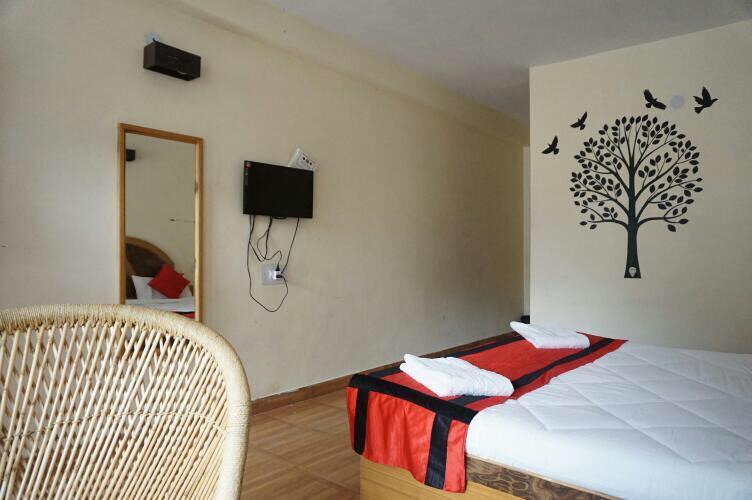 Hotel Apple Villa Manāli Екстериор снимка