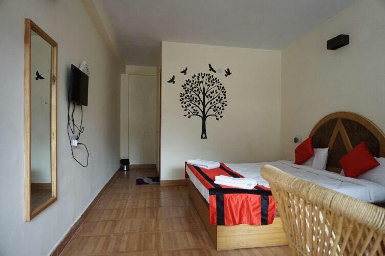 Hotel Apple Villa Manāli Екстериор снимка